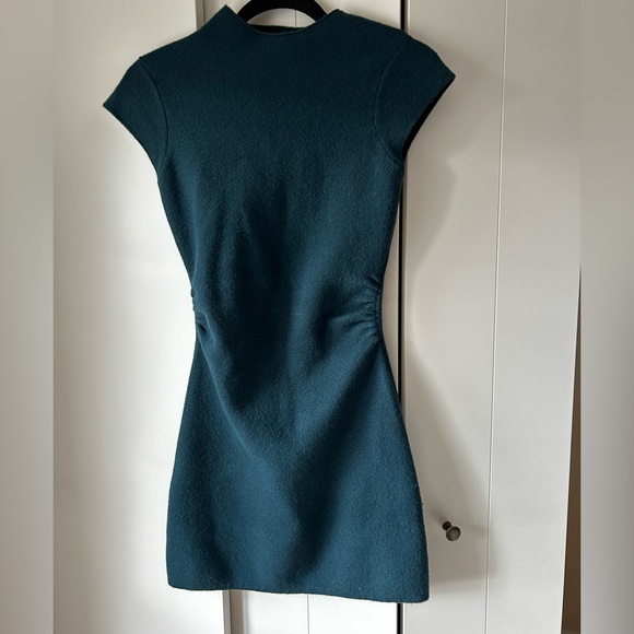 Fitted soft Zara dress - Picture 1 of 3